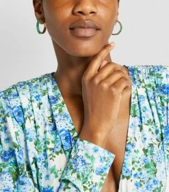 Rose Gold and Emerald Shay Basics Hoop Earrings RG/GREEN -Annoushka Online Shop shay rose gold and emerald shay basics hoop earrings 16852368 33349158 1000